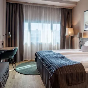 **** Отель Scandic Helsinki Airport Финляндия