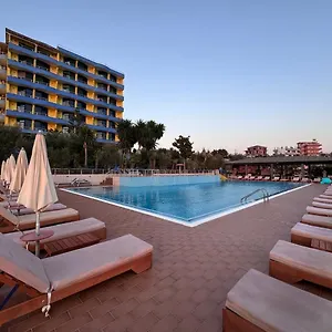**** Отель Bahamas Албания